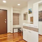 Spacious In Nusle By Days * 布拉格