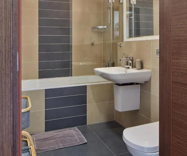Spacious In Nusle By Days Apartment